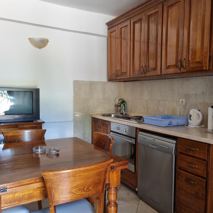 Apartment Jovan2,On The Beach With Free Wi-Fi Κότορ Εξωτερικό φωτογραφία
