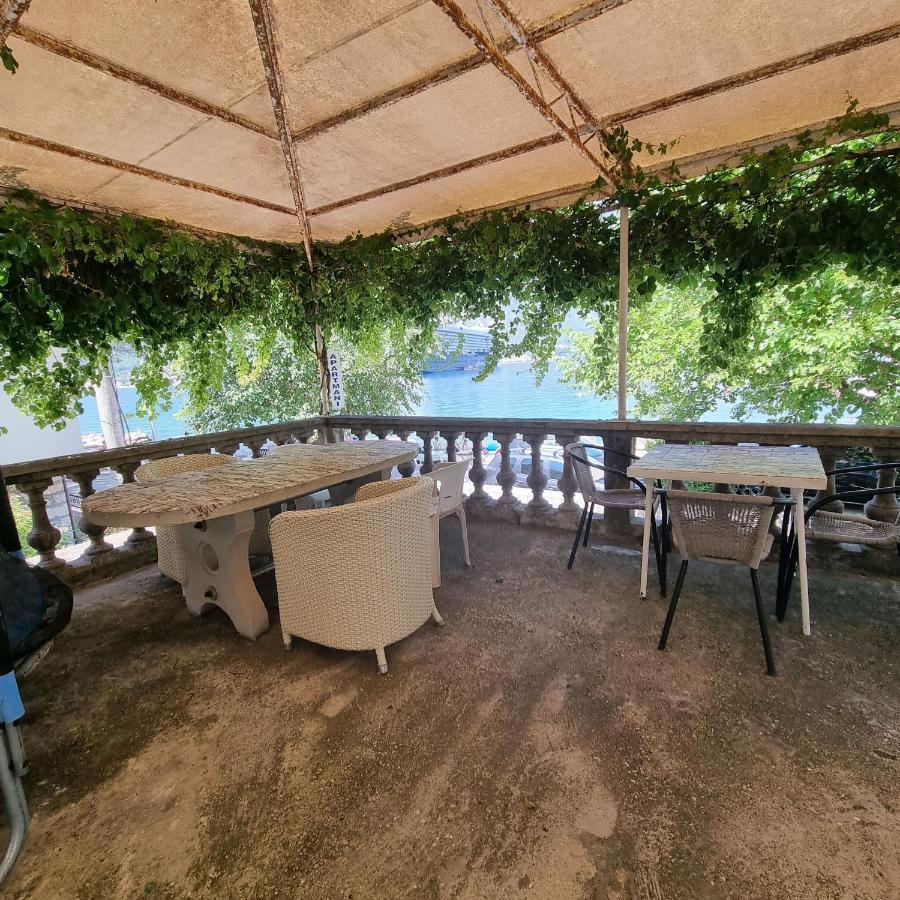 Apartment Jovan2,On The Beach With Free Wi-Fi Κότορ Εξωτερικό φωτογραφία